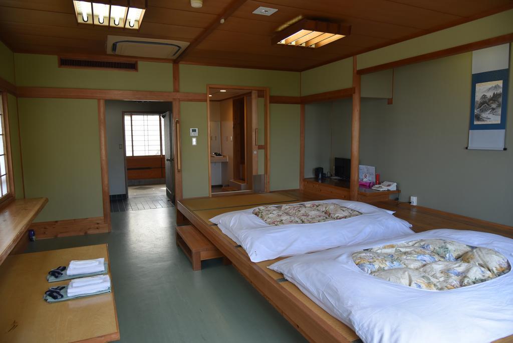Shikainami Kiranosho Hotell Nishio Eksteriør bilde